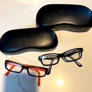 2 pairs prescriptions glasses ray ban. Used for kids